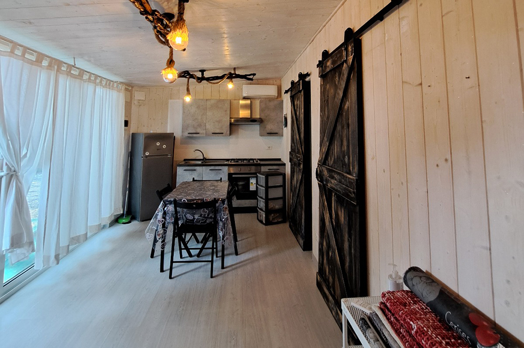 6/8 Posti - A4 Bungalow in Legno senza Veranda